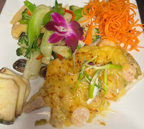 Fresh Gulf Flounder Top Crab Meat, Shrimp Dressing, Smoked Gouda