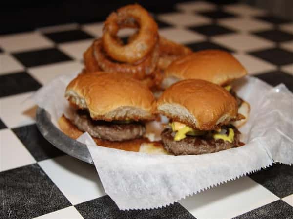 Sliders with onion rings