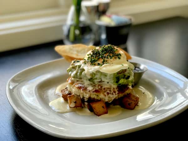 Jumbo Lump Crab Cake & Potato Hash