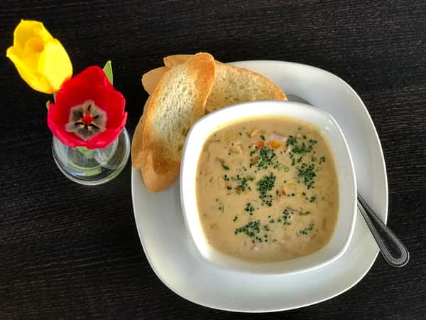Maine Lobster, Corn & Potato Chowder w/ Cornbread