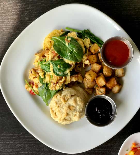 Bacon, Spinach, Caramelized Onion, Tomato & Gouda Scramble