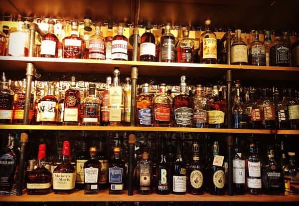 bar
