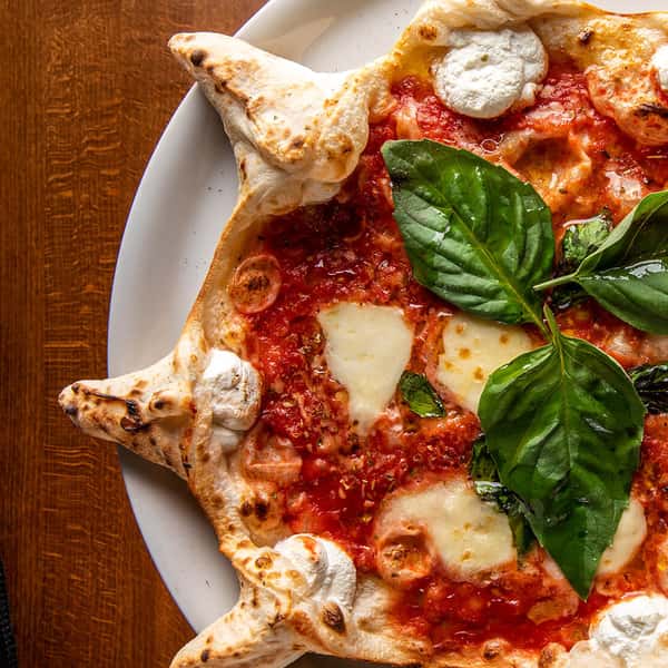 Margherita D.O.P. / Classic Neopolitan Cheese Pizza
