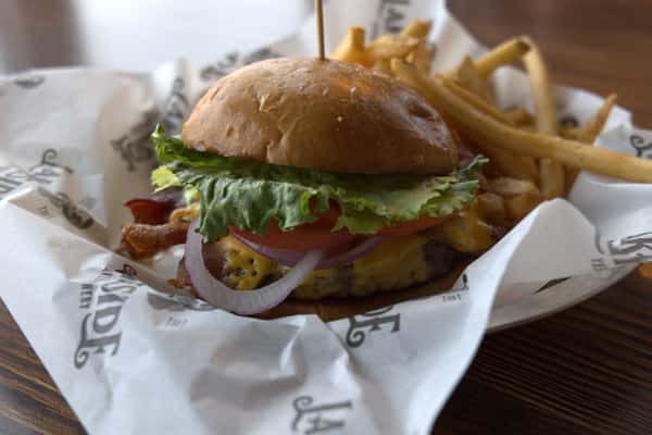 Bacon Cheeseburger