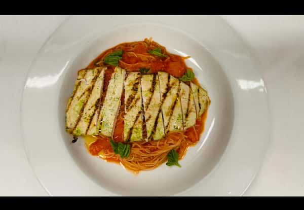 Angel Hair Pomodoro W/Grilled Chicken