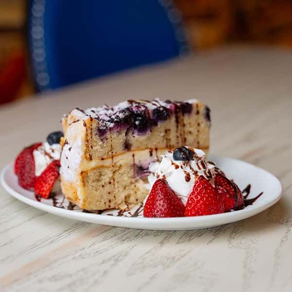 Lemon Berry Mascarpone Cake