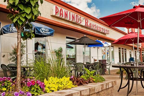 Paninos