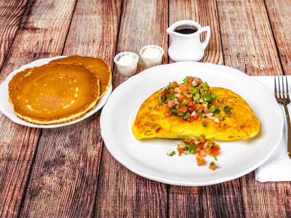 PancakeHouse_MexicanOmlettewithPancakes