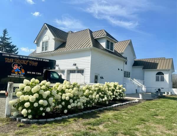 Fishin' Pig Food Truck at farm catering event
