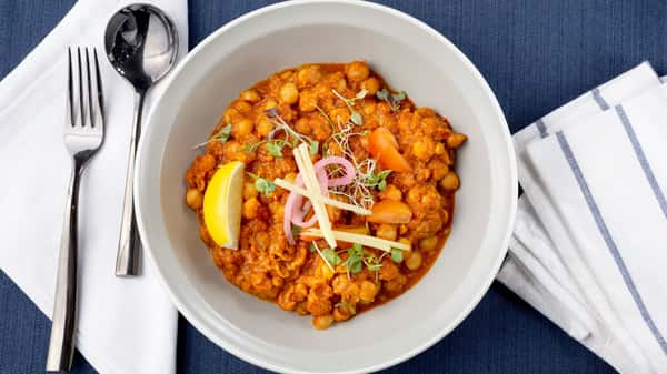 Amritsari Chole (Chickpea Curry)