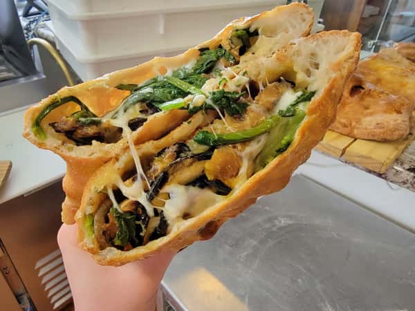 veggie calzone