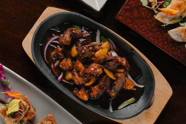 Sizzling Black Pepper Beef Tenderloin