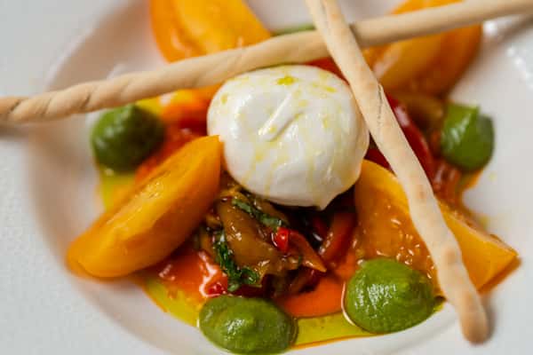Burrata caprese