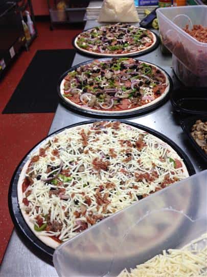 Fresh Pizzas to-go
