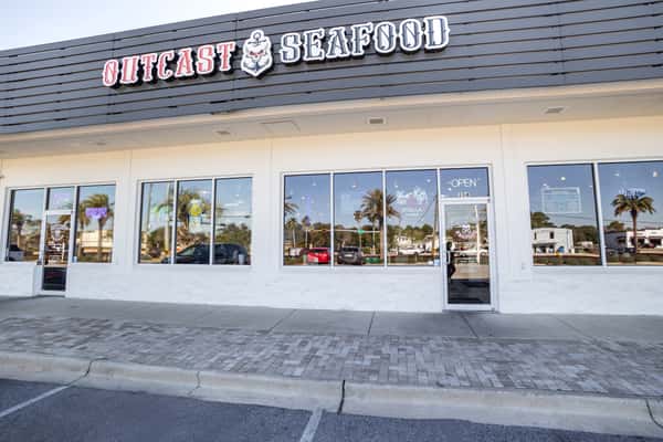 exterior outcas seafood