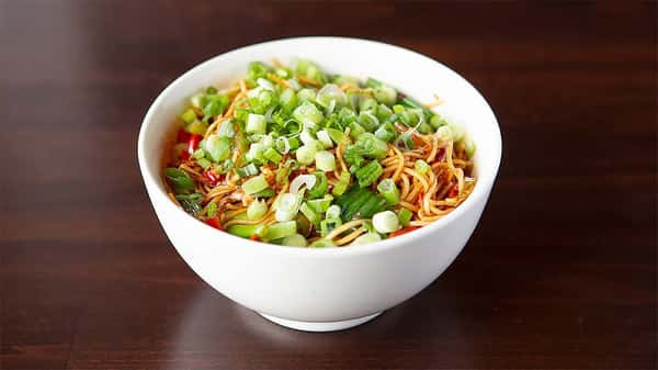 CHILLI GARLIC NOODLES