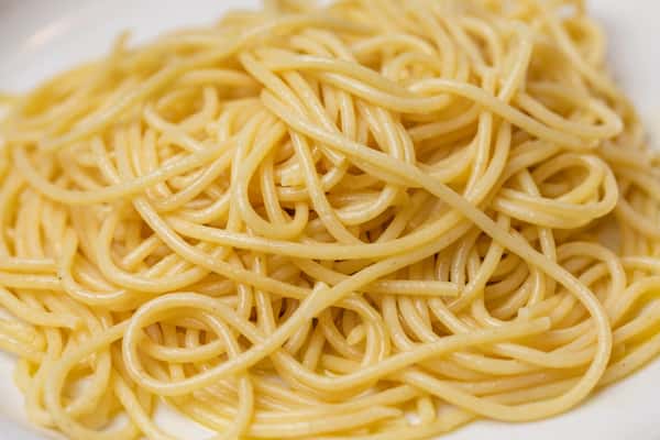 spaghetti with butter