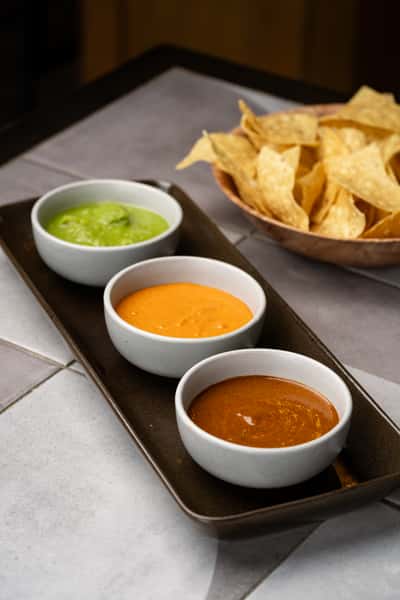 Salsa trio