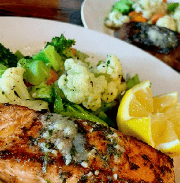 Slammin Salmon 2 FOR 24 Special