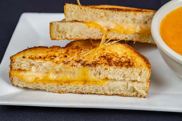 GrilledCheeseTomatoBisque