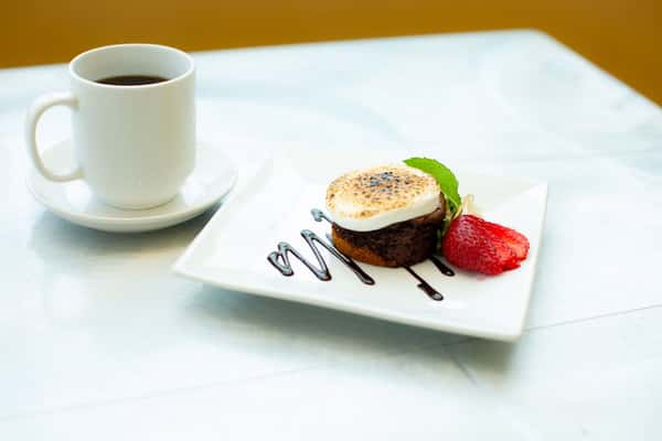 Hot Chocolate S'mores Mini Cake