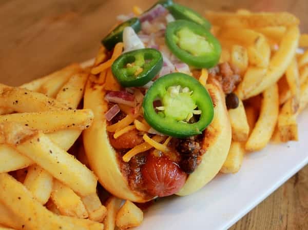 Outlaw Chili Dog
