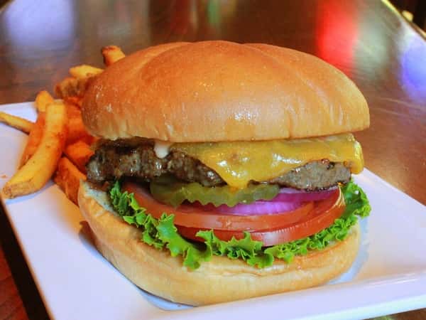 Classic Cheeseburger