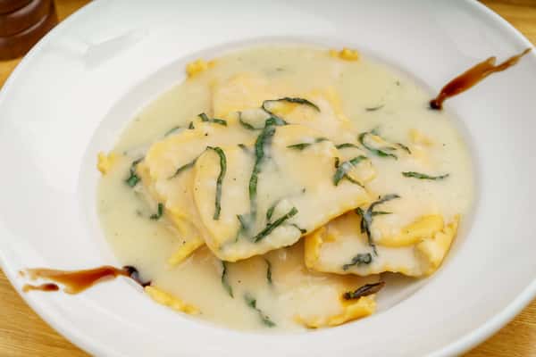 Lobster Ravioli al Burro