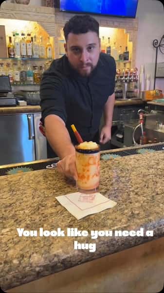 A hug or a margarita? We’ve got you. 😉🍹

Happy Hour today, 3–5 PM • Only at the bar.
Stay for dinner and live music with Rob, 5:30–8:30 PM! 🎶

📍El Portal • 695 E. Green St., Pasadena

#ElPortalPasadena #PasadenaEats #SundayPlans #HappyHour #LiveMusic