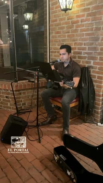 A little Johnny Cash at El Portal 🎸🎶 You never know what you’ll hear on our patio!

Join us for dinner, margaritas, and live music. 🍹

#ElPortalPasadena #JohnnyCash #LiveMusic #PasadenaEats #PlayhouseVillage