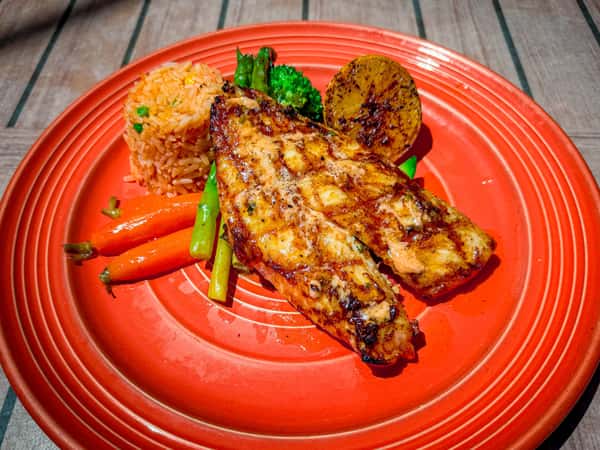 Huachinango Zarandeado is our first special for this week! 😋

Filet of red snapper marinated in a traditional blend of chiles, citrus, garlic, and spices, then grilled over an open flame. Served with Mexican rice, fresh vegetables, and pickled onions.

#mexicanfood #tacos #food #foodie #mexico #mexican #comidamexicana #instafood #delicious #foodstagram #foodphotography #yummy #tacotuesday #taco #guacamole #nachos #foodlover #burritos #burrito #dinner #mexicanrestaurant #foodblogger #margaritas #instagood #comida #mexicancuisine #tequila @playhousevillage @mr_pasadena