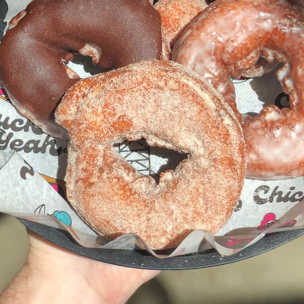 Cinnamon Sugar Yeast Donut (not glazed)
