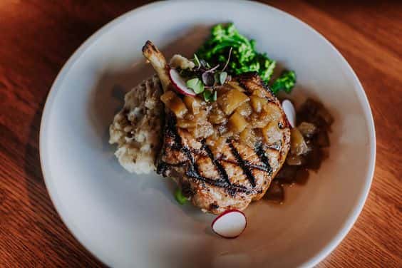 10oz Pork Chop