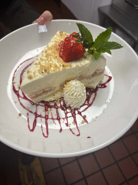 Strawberry Tiramisu