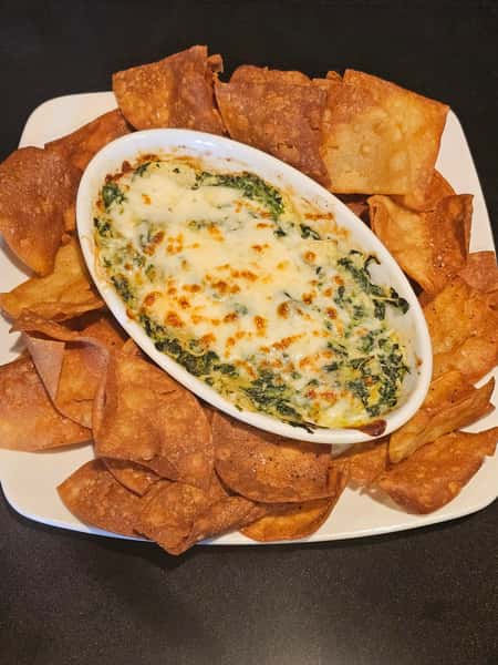 Crab Spinach and Artichoke Dip
