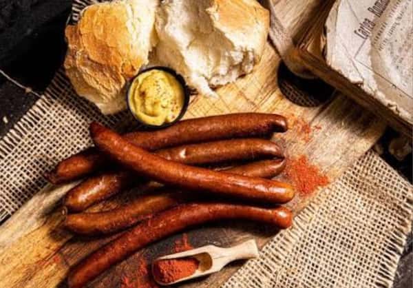 ARTISAN HOMEMADE SAUSAGE