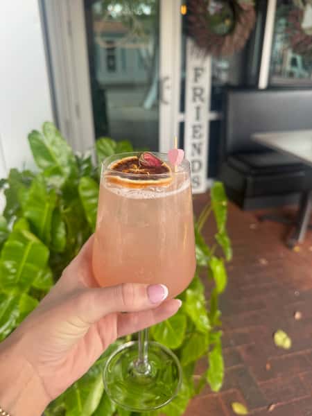 Safety Harbor Cocktail bar
