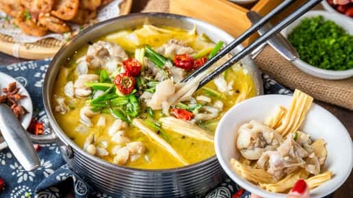 Spicy Bull Frog Stew 金汤泡椒牛蛙