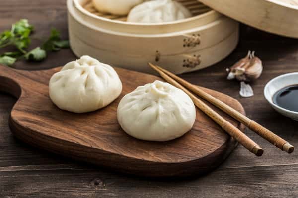 Gluten Free Pork & Veggie Buns (2) 糯米皮大陷盒子