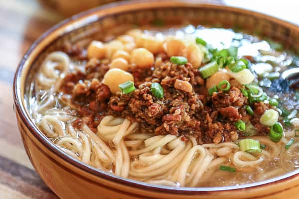 Pork Rice Noodle Soup 小锅猪肉米线 (不辣)