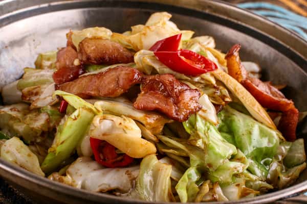 包菜盐煎肉 Pork Belly with Cabagge