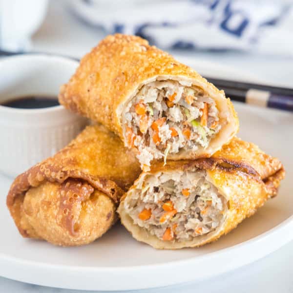 Egg Rolls (2) 蛋皮春卷