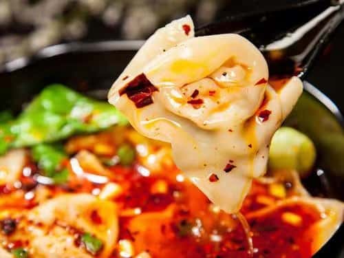 Wonton in Chili Oil (10) 龙抄手