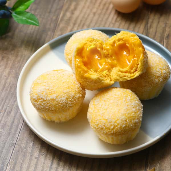 Coconut Lava Buns (2) 椰蓉流沙包