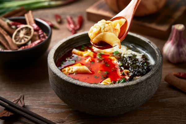 Szechuan Wonton Soup 四川红油馄钝汤