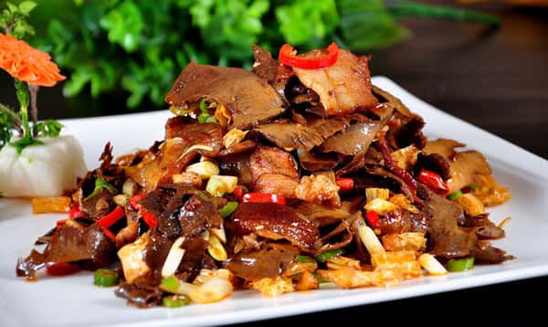 烟笋炒五花 Stir Fried Pork Belly with Smoked Bamboo