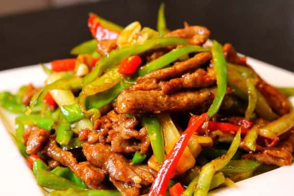 野山椒牛肉丝 Beef Strips with Wild Pepper