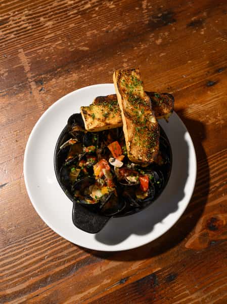 Steamed Mussels