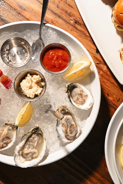 Island Creek Oysters, Duxbury, MA