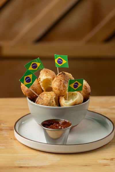 SELEÇÃO PÃO DE QUEIJO